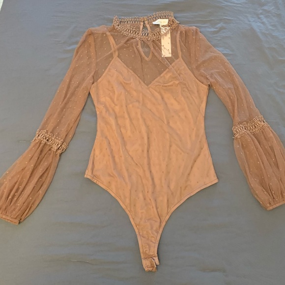 Tops - NWT Mocha Bodysuit